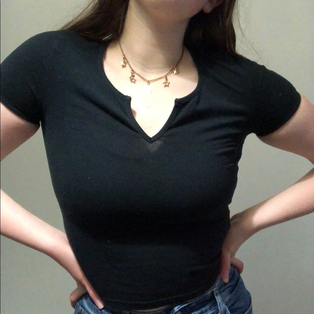 Cropped slit tee